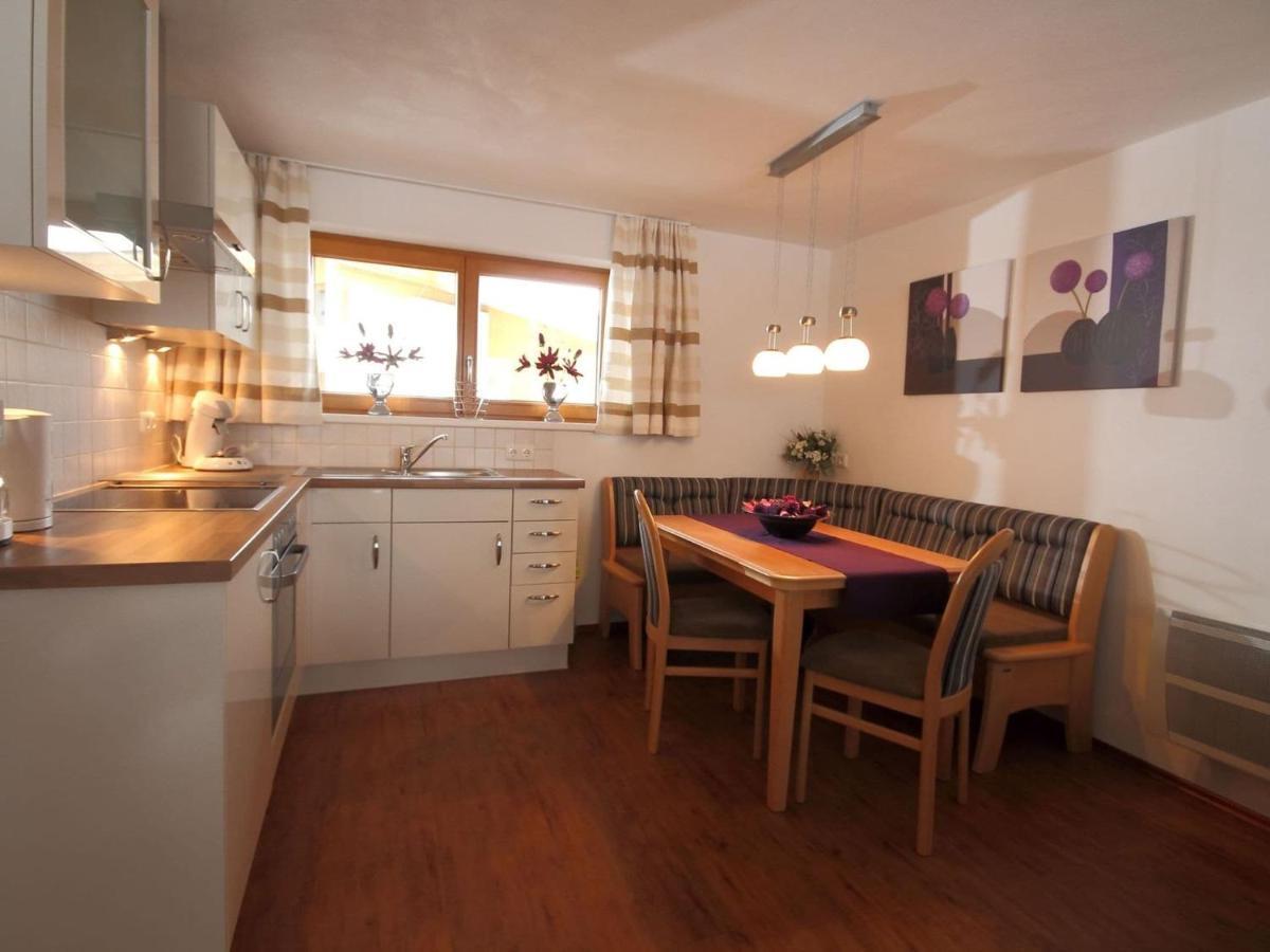 Boutique Apartment In Brixen With Mountain View Brixen im Thale Zewnętrze zdjęcie